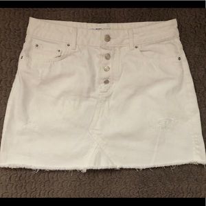 White denim skirt